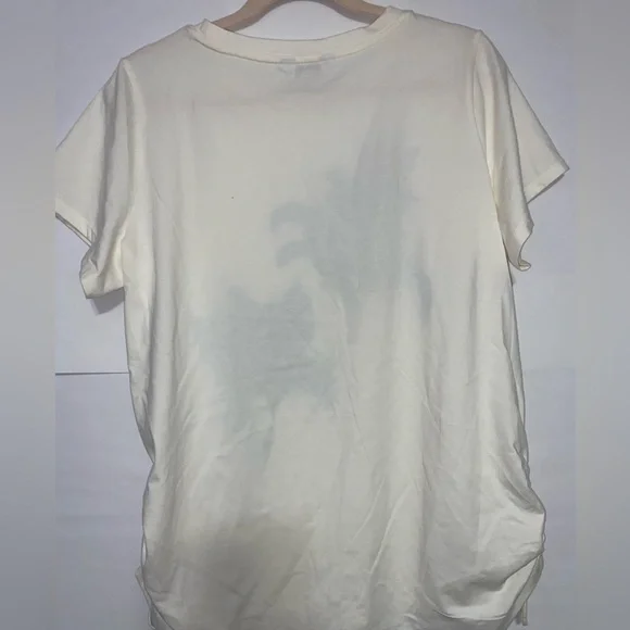 Liz Claiborne Tee with royal blue graphic - Picture 2 of 3